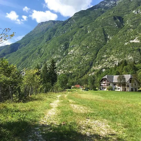 Hisa Patricija Appartement Soča
